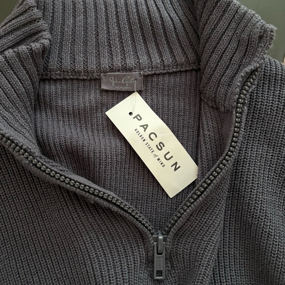 Brandy Melville Cazey Half-Zip Sweater - Picture 2 of 4